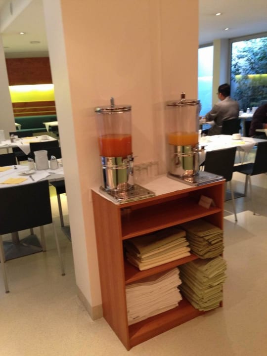 Frühstück Hotel Caroline