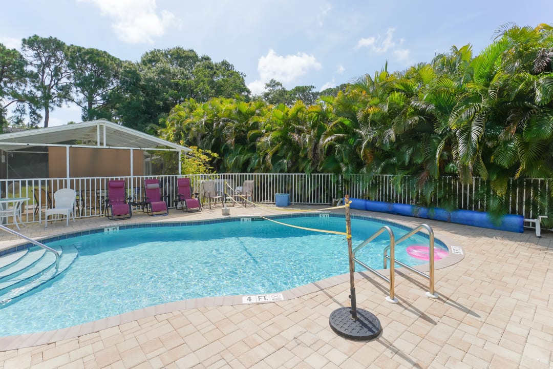 Pool Apartments Tropical Fruit Garden