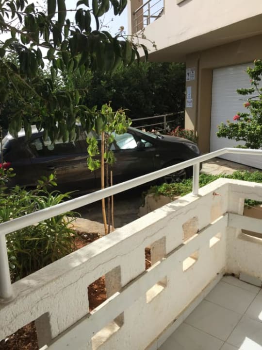 Na parking Elounda Residence Resort & Waterpark