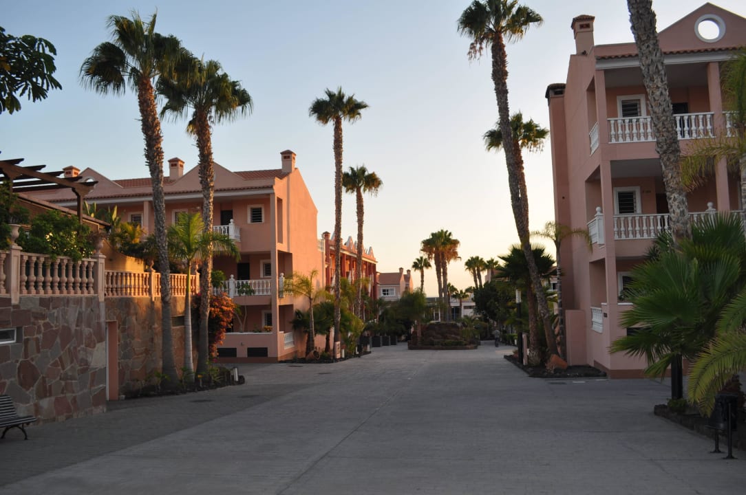 Blick von der oberen Straße Hotel El Duque