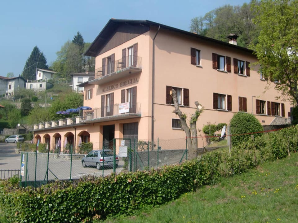 Hotel Breglia von der Seite Breglia