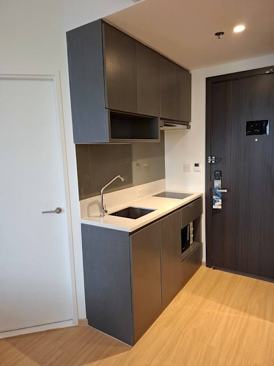 Zimmer Arden Hotel and Residence by At Mind