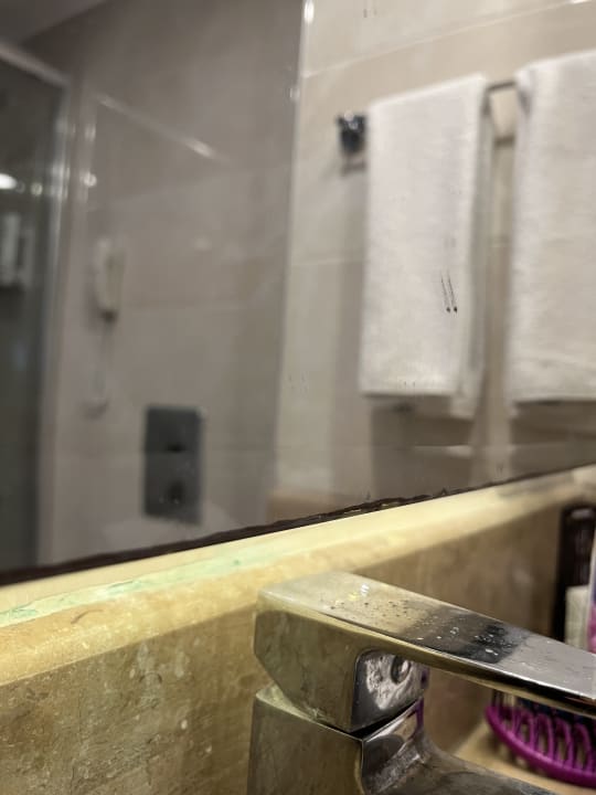 Zimmer Palm World Side Resort & Spa