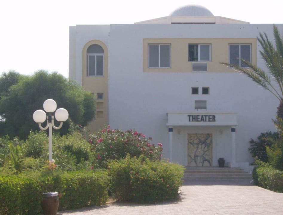 Theater Calimera Yati Beach