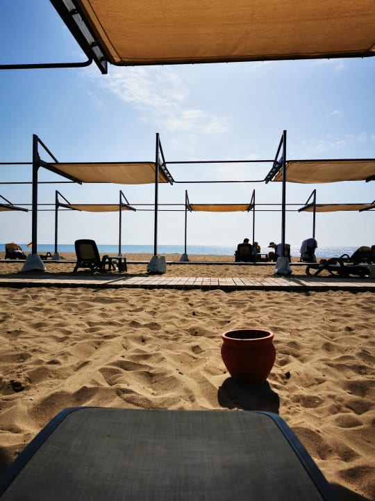 Strand Xanadu Resort Hotel