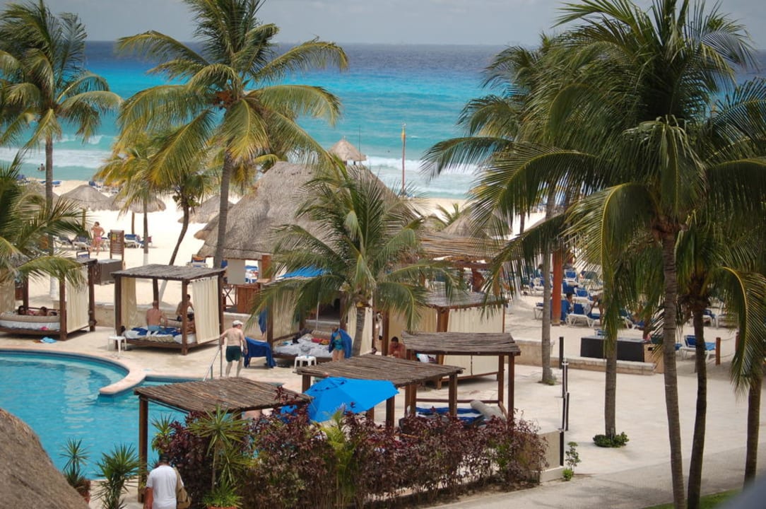 Pool für Memberbereich Sandos Playacar Beach Resort