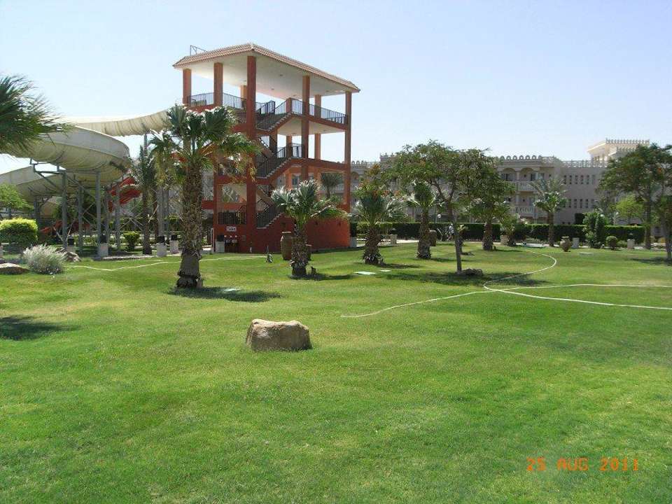Turm für Rutschen Beach Albatros Resort