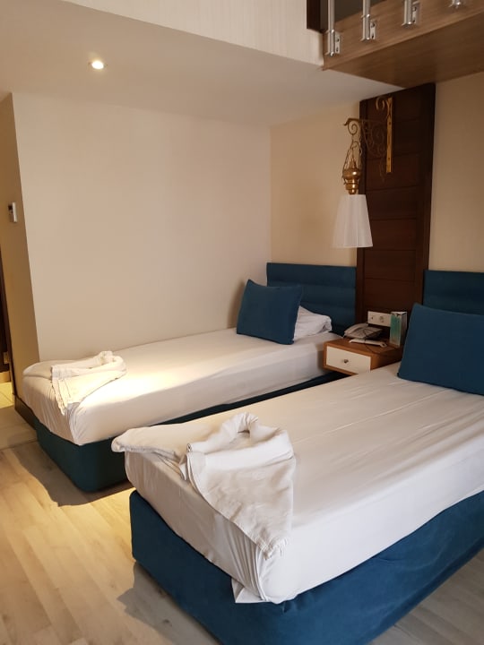 Zimmer Dream World Resort & Spa