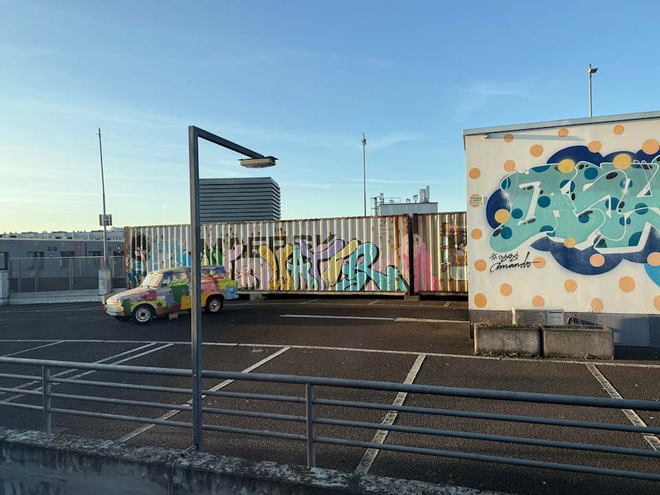 Außenansicht Holiday Inn - the niu, Hide Berlin Friedrichshain