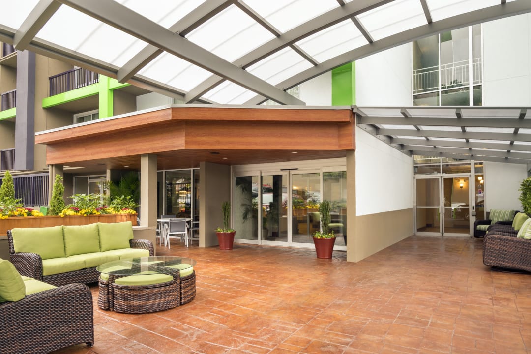 Lobby Wyndham Garden Washington DC North / BW Parkway