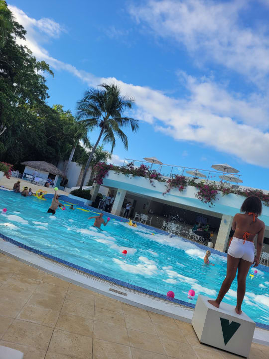 Pool Viva Heavens by Wyndham - All Inclusive Resort