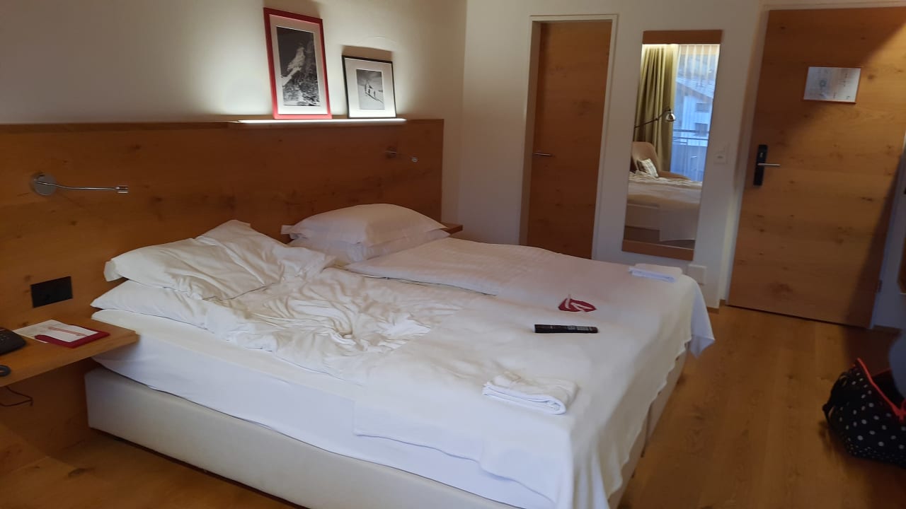 Zimmer Hotel Allalin