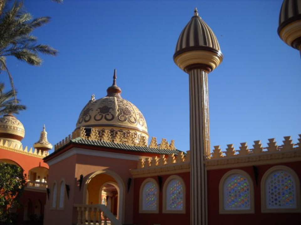Blauer Himmel und tolle Umgebung Pickalbatros Alf Leila Wa Leila Resort - Neverland Hurghada