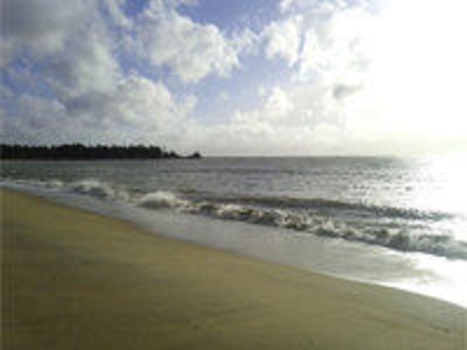 Beach Hotel Divyaa Lagoon