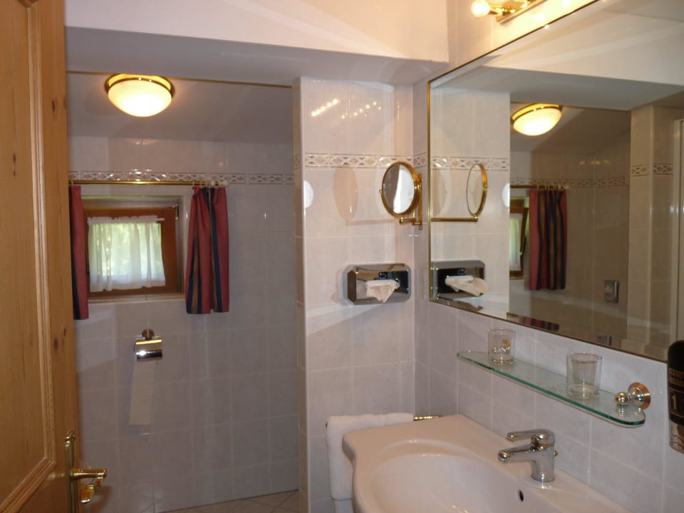 Badezimmer Lisi Family Hotel Reith bei Kitzbühel