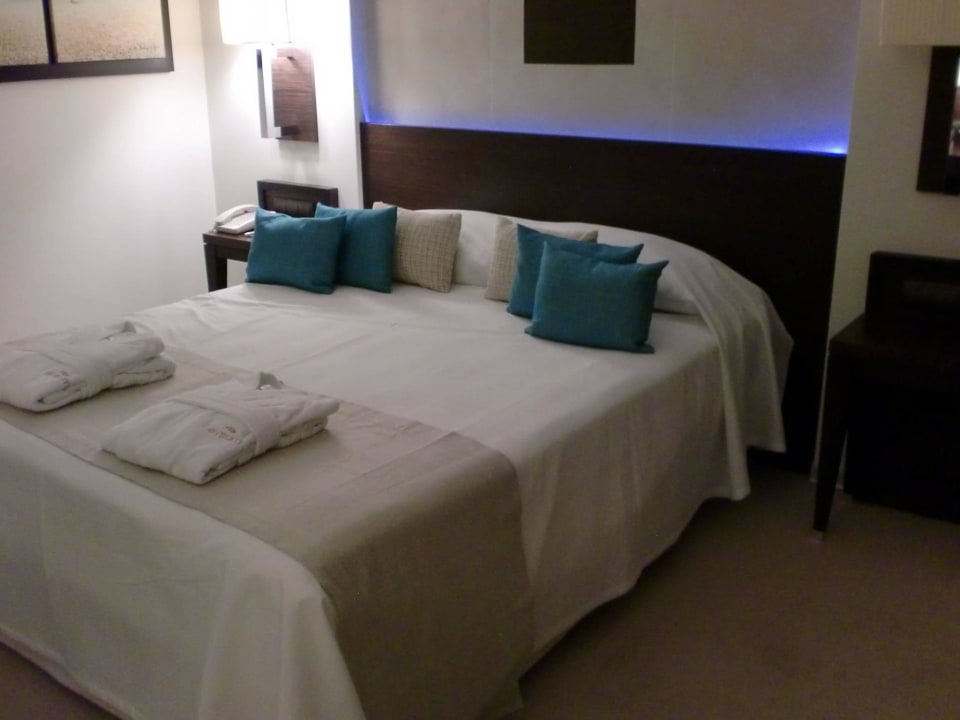 Unser 1. Zimmer Elysium Resort & Spa Hotel