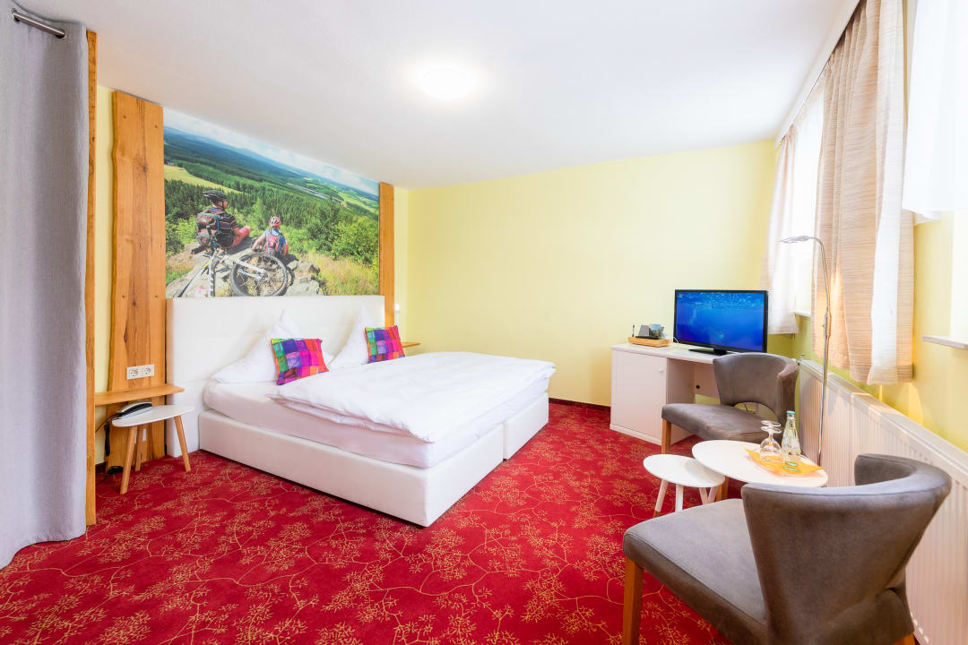 Zimmer Berghotel Talblick