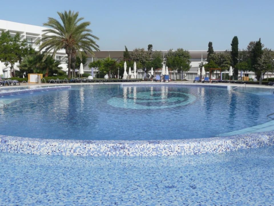 1. Außenpool Grand Palladium Select Palace Ibiza