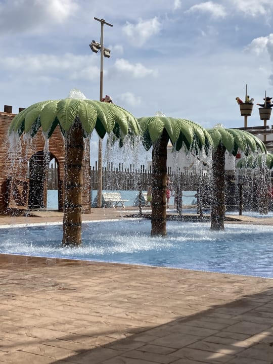 Pool blau punta reina