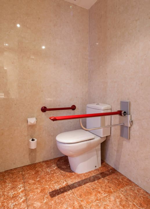 Baño habitación accesible Ilunion Bel Art Ilunion Bel-Art