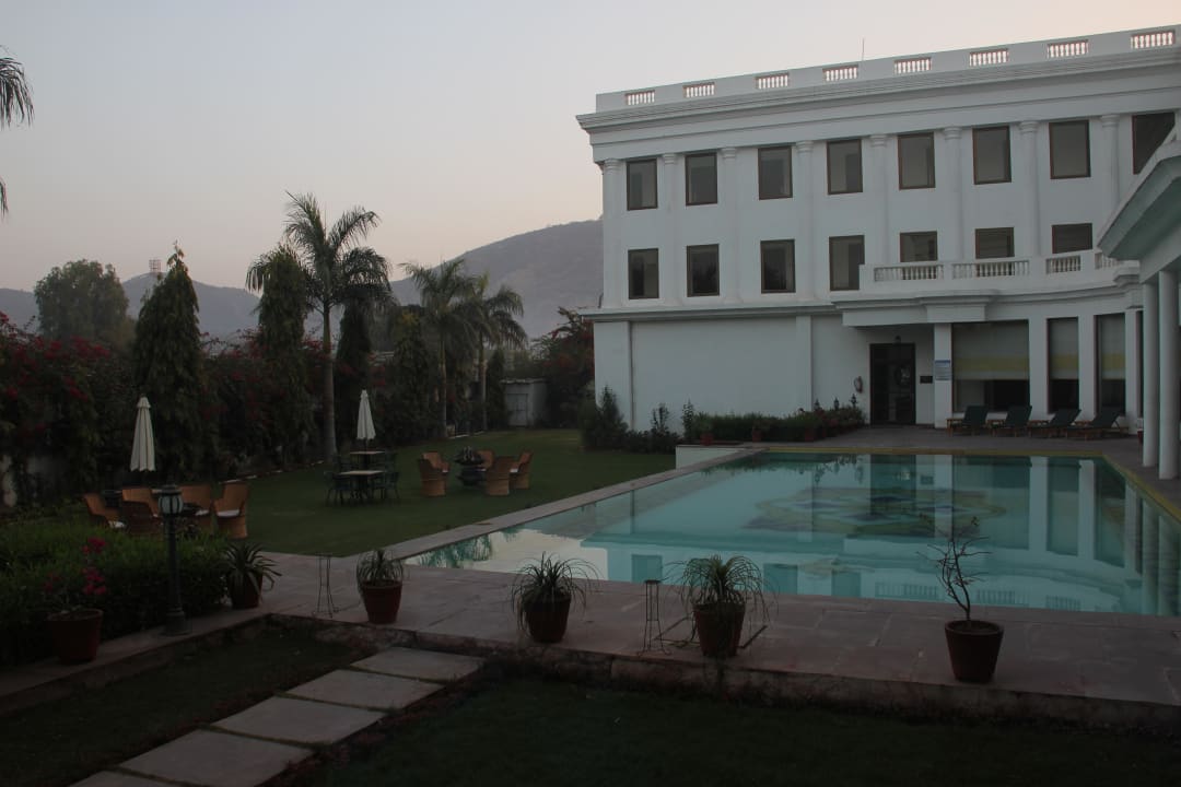 Sehr heruntergekommen.. Hotel The Hadoti Palace