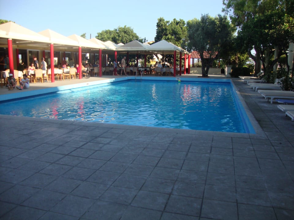 Nicht der Hauptpool Hotel Filerimos Village