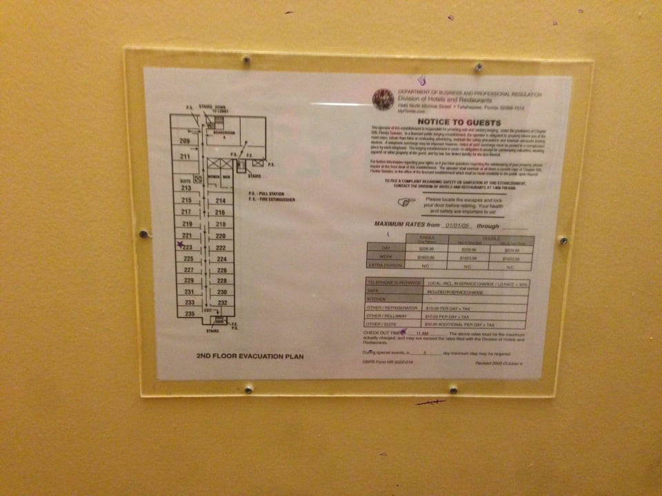 7 Best Western Plus Hotel Universal Inn