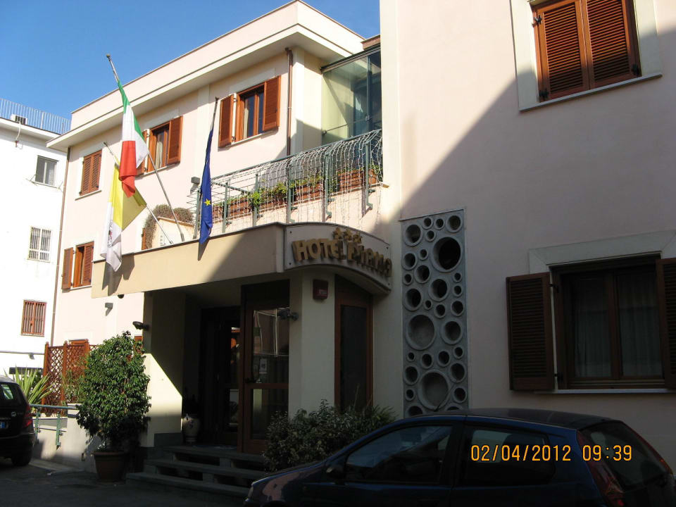 Eingang Hotel Diana Pompei
