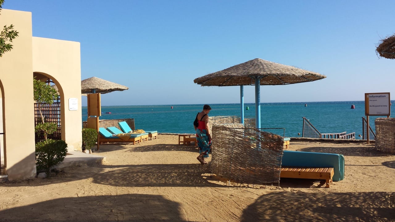 Strandbereich direkt am Hotel Hotel Three Corners Ocean View prestige - Adults only