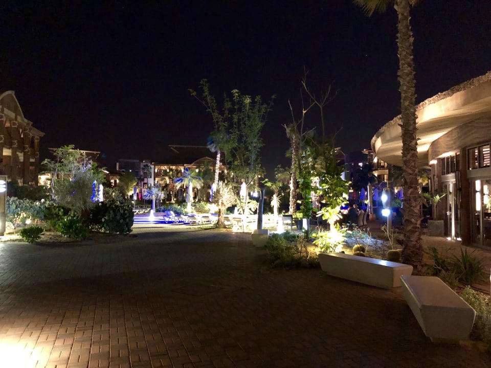 Gastro Lapita - Dubai Parks & Resorts - Autograph Collection