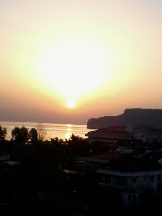 Sonnenaufgang vom Hotel Crystal De Luxe