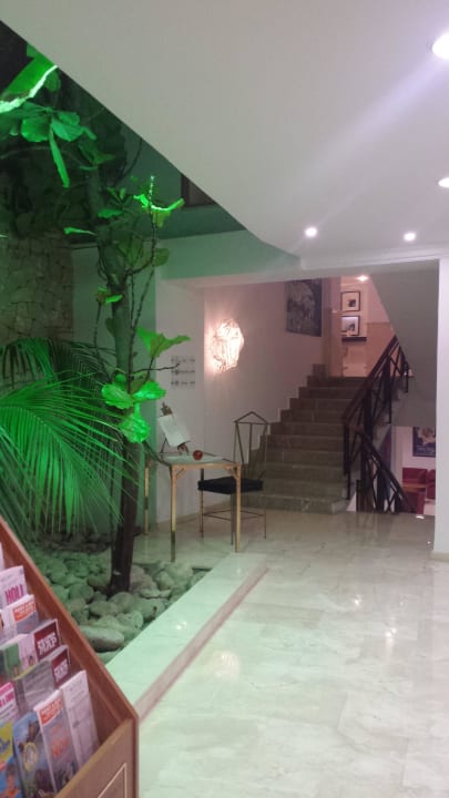 Weg zur Bar /zum Restaurant  Hotel Morito