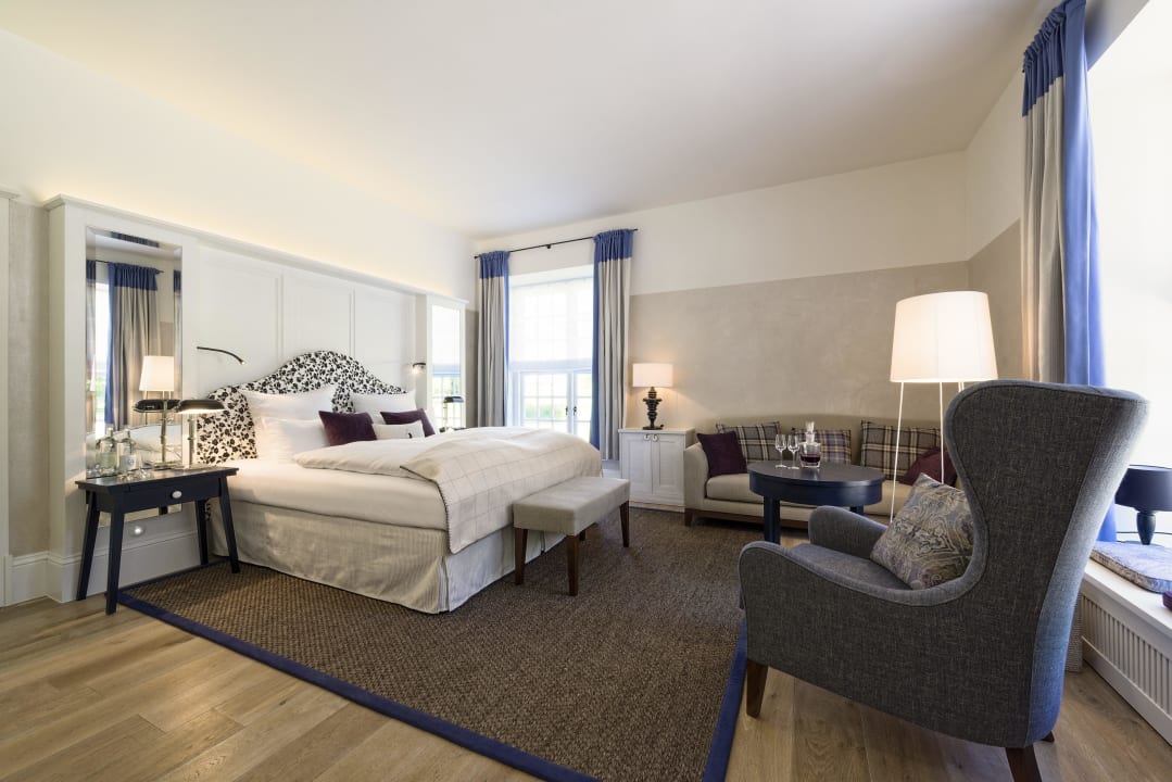 Zimmer ín der Meierei Weissenhaus Private Nature Luxury Resort