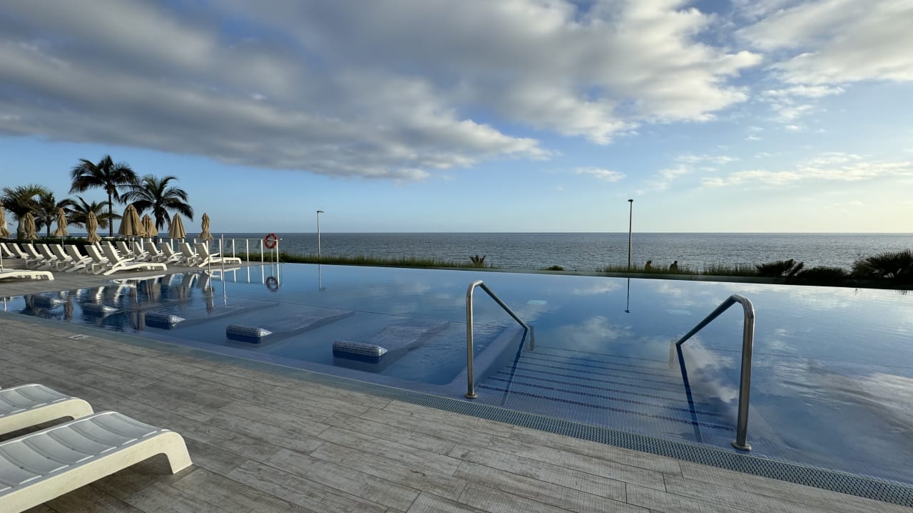 Pool Hotel Riu Palace Meloneras