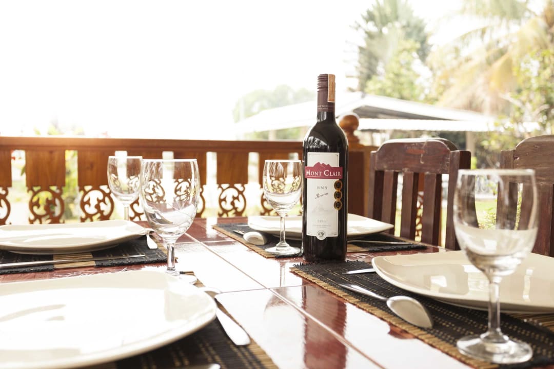 Restaurant Lha's Place Guesthouse and Holidayhomes