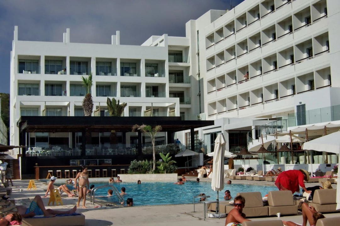 Pool / Bar und Restaurant Napa Mermaid Hotel & Suites