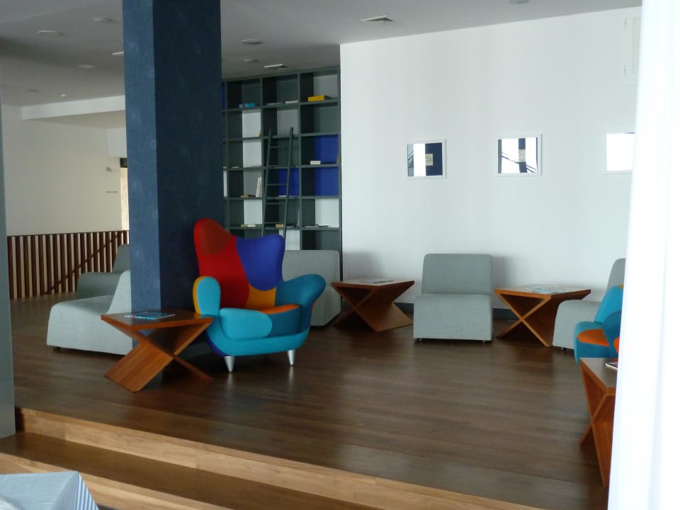 Bibliothek  Hotel IN Biograd