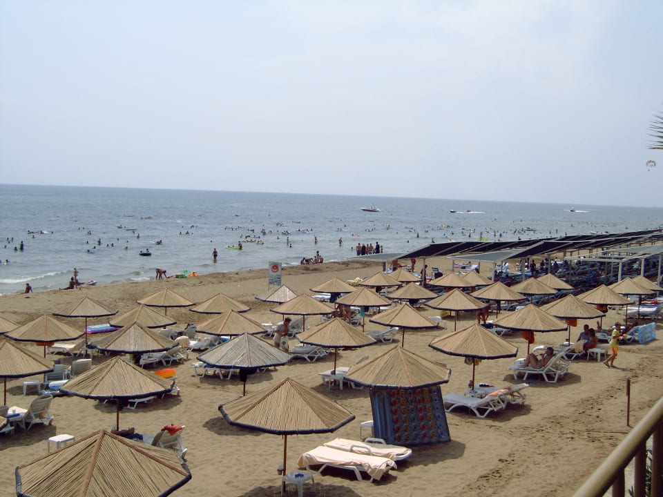 Strand bij hotel Hotel Defne Dream