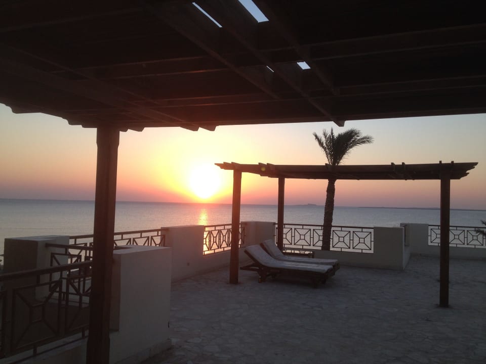 Blick vom Zimmer auf Terrasse Imperial Shams Abu Soma