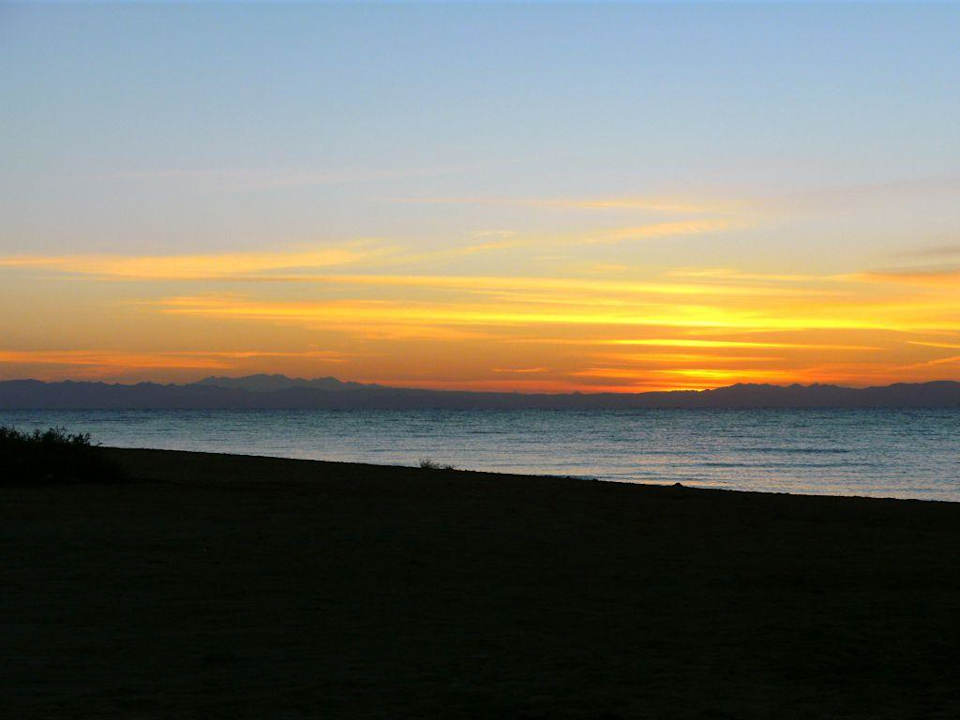 Sonnenaufgang über Saudi-Arabien Happy Life Village