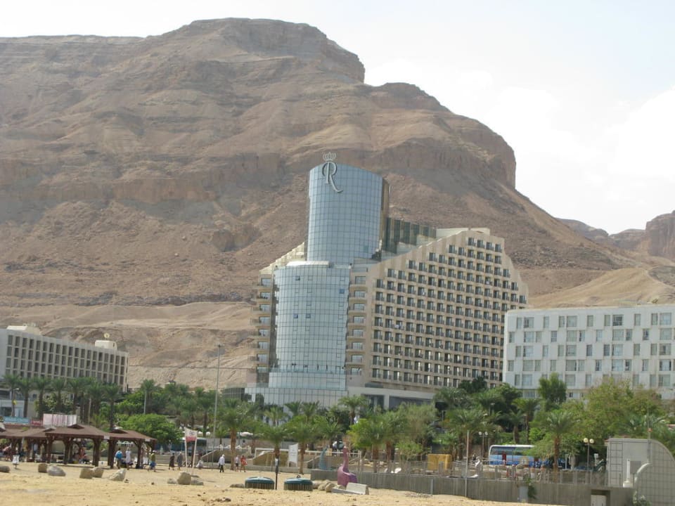 Вид на отель Royal Hotel Dead Sea
