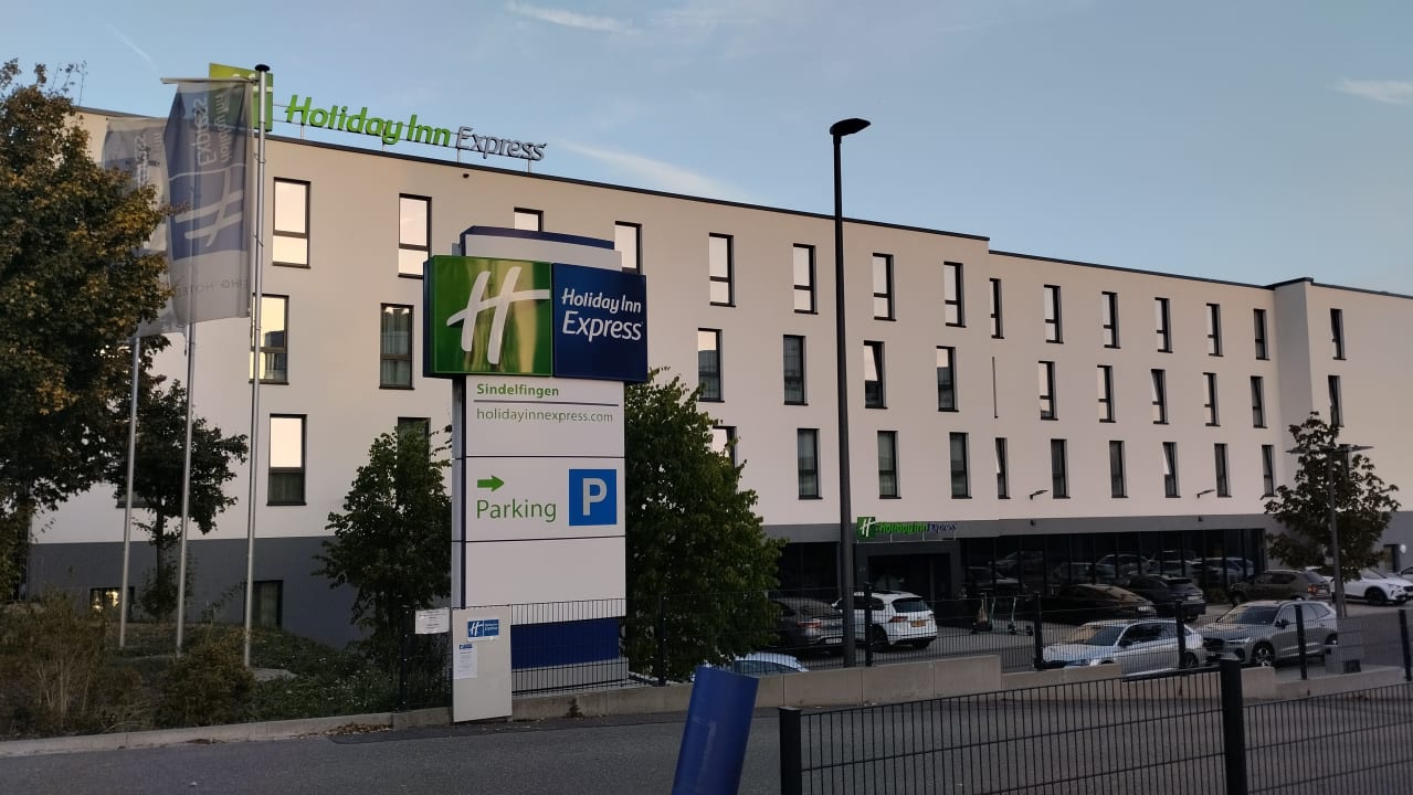 Außenansicht Holiday Inn Express Sindelfingen