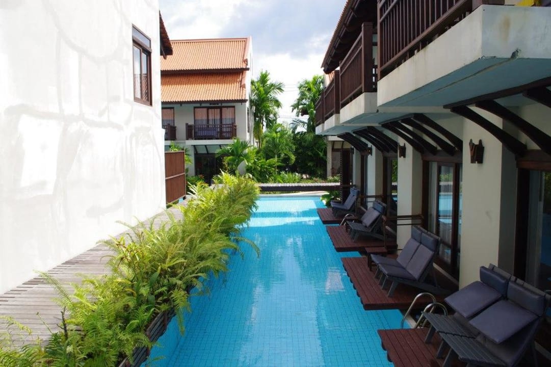 Blick auf den Pool und die Pool-Access-Zimmer Khaolak Oriental Resort - Adults only