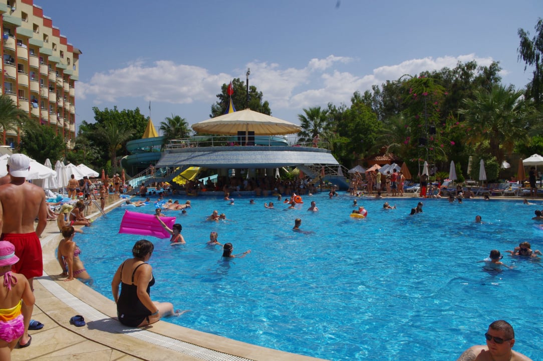 Animations Pool Saphir Hotel & Villas