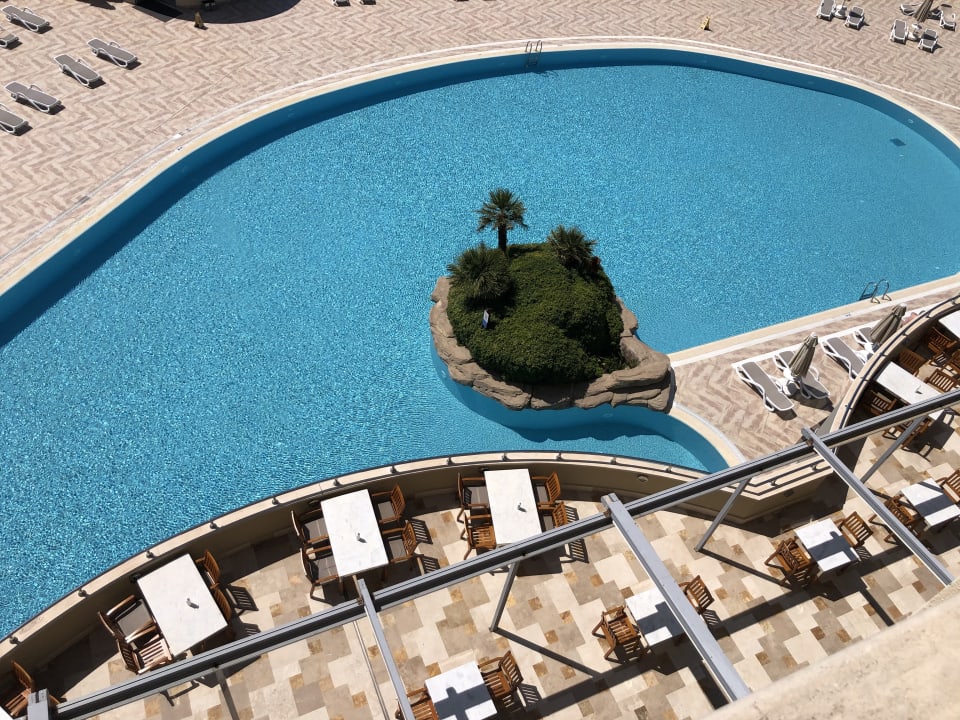 Pool Melas Resort Hotel