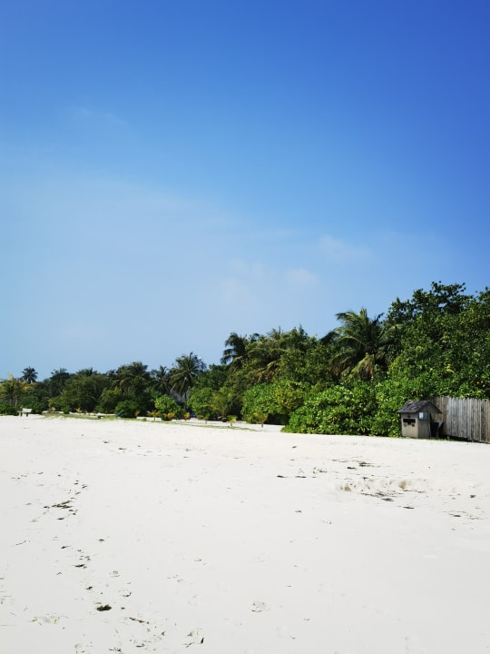 Strand Kuredu Island Resort & Spa