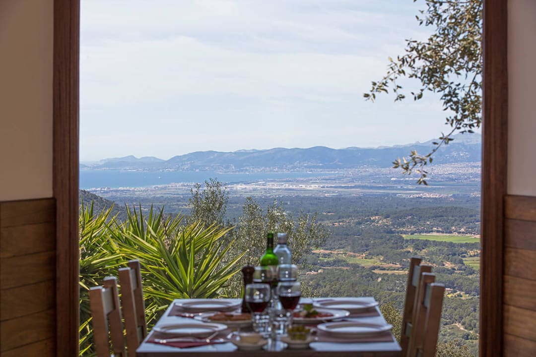 Ausblick vom Restaurant Hospederia Santuari de Cura