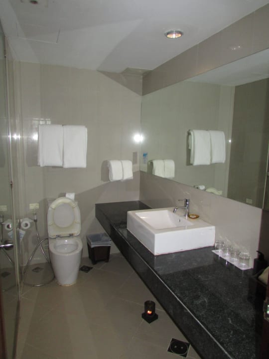 Unsere Familien-Suite (Badezimmer) Avani Ao Nang Cliff Krabi Resort