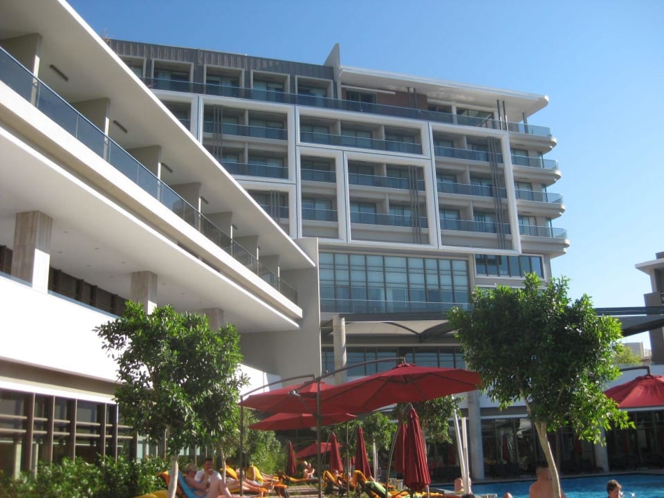 Hotelgebäude The Sense Deluxe Hotel