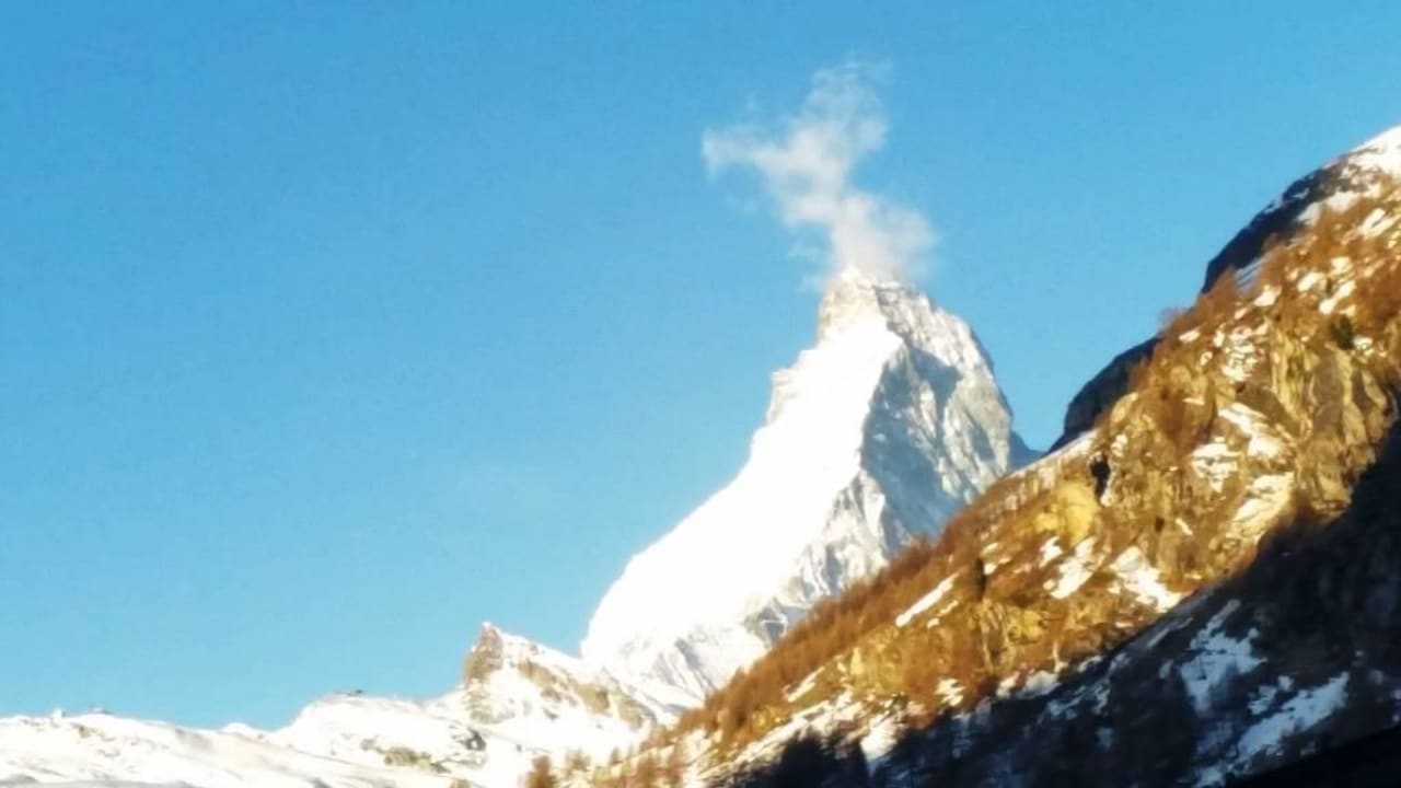 Vom Zimmer aufs Matterhorn Alpenhotel Fleurs de Zermatt